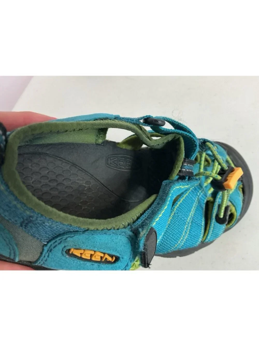 Keen Seacamp Sandals Closed Toe Big Kids Size 5
